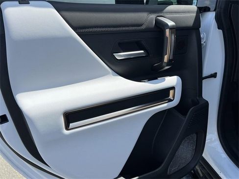 New 2025 GMC Hummer EV 3X w/ Battery Pack, 24 Module Pack image 24