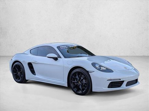 Used 2018 Porsche 718 Cayman image 3