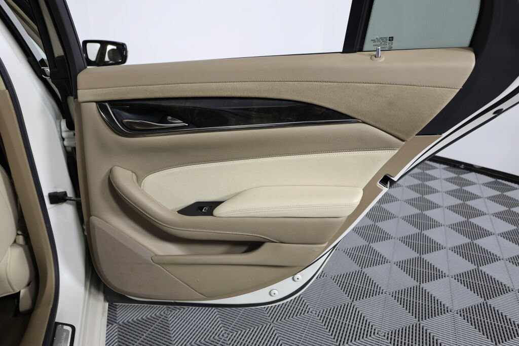 Used 2014 Cadillac CTS Luxury RWD image 21