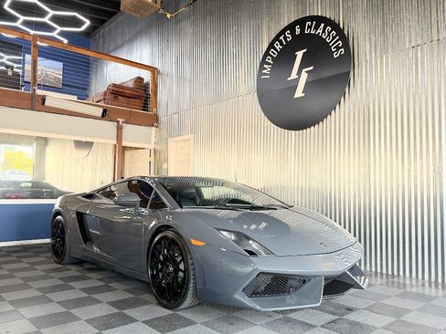 Used 2012 Lamborghini Gallardo LP 550-2 RWD image 3