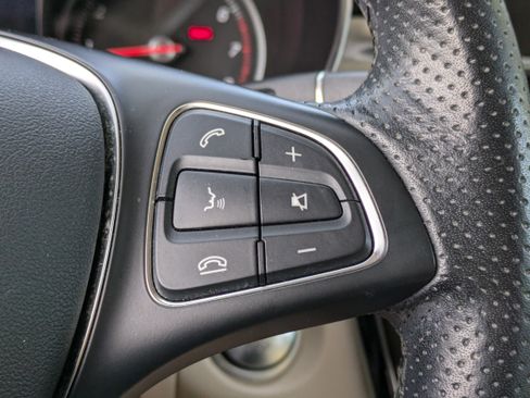 Used 2019 Mercedes-Benz GLC 300 image 26