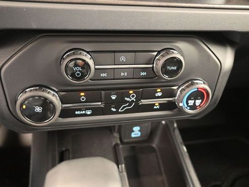 New 2025 Ford Bronco Big Bend image 3