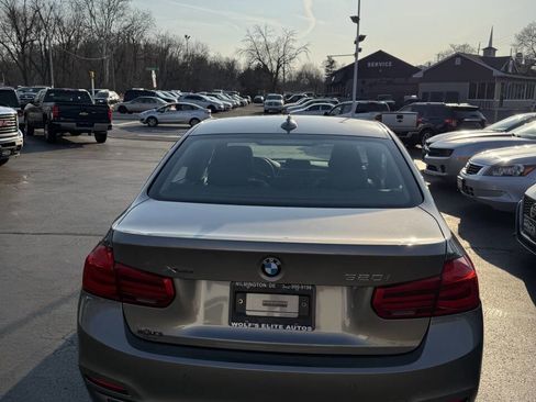 Used 2017 BMW 320i xDrive Sedan image 7
