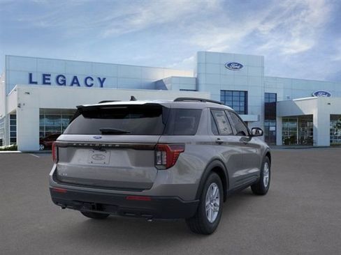 New 2026 Ford Explorer Active image 8