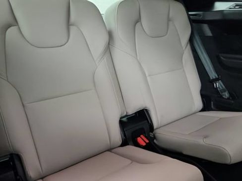 Certified 2026 Volvo XC90 B6 Plus w/ Protection Package Premier AWD/4WD image 35