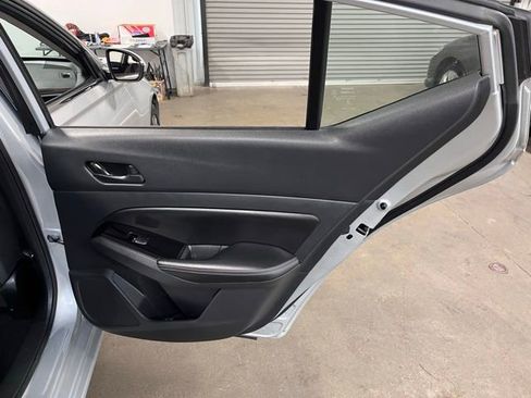 Used 2023 Nissan Altima 2.5 SV image 15