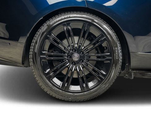 Used 2024 Land Rover Range Rover SV image 33