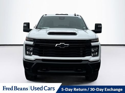 Used 2024 Chevrolet Silverado 3500 W/T AWD/4WD image 2