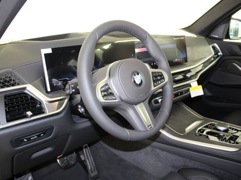 New 2026 BMW X5 xDrive40i w/ M Sport Package image 4