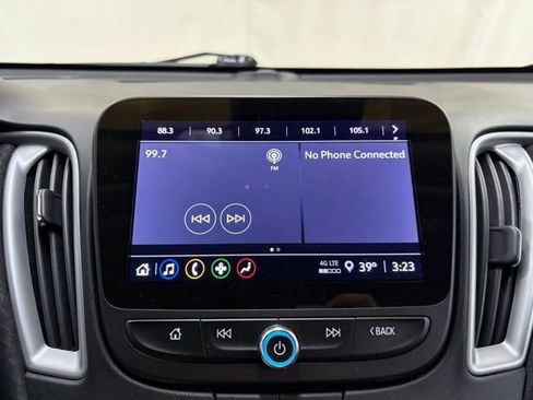 Used 2024 Chevrolet Malibu LT image 48