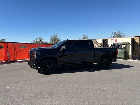 Used 2023 GMC Sierra 1500 Elevation image 4