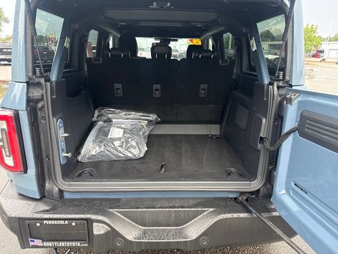 Used 2025 Ford Bronco Outer Banks AWD/4WD image 19