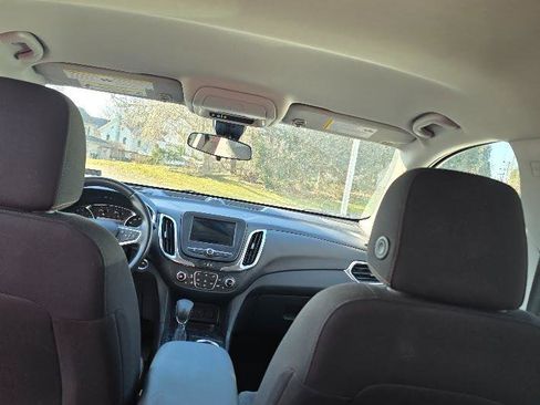 Used 2022 Chevrolet Equinox LT image 5