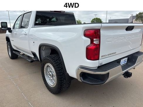 Used 2025 Chevrolet Silverado 2500 LT w/ Convenience Package image 4