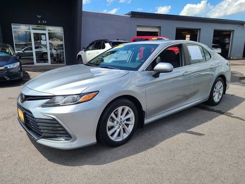 Used 2023 Toyota Camry LE AWD/4WD image 2