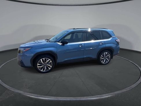 Used 2025 Subaru Forester Touring AWD/4WD image 4