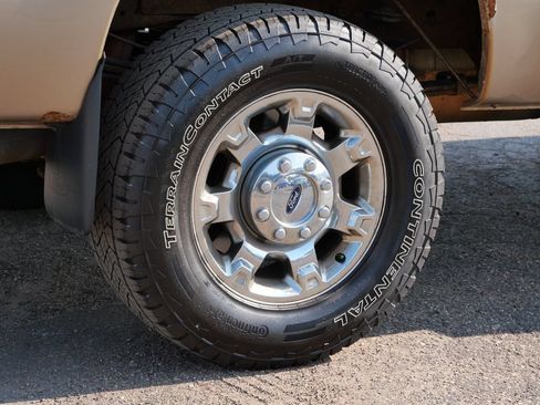 Used 2014 Ford F250 Lariat w/ Chrome Package AWD/4WD image 7