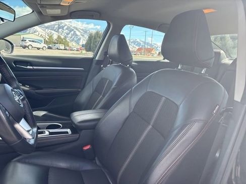 Used 2023 Nissan Altima 2.5 SR image 11