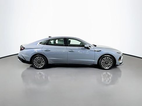 Used 2024 Hyundai Sonata Limited FWD image 9