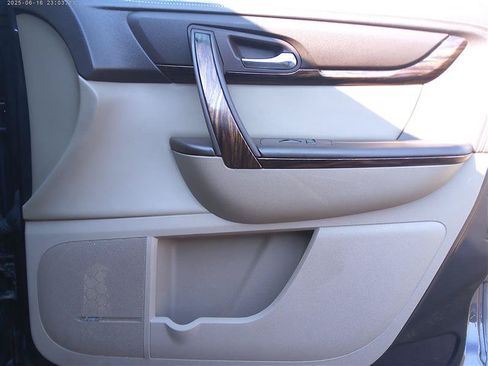 Used 2014 GMC Acadia Denali AWD/4WD image 21
