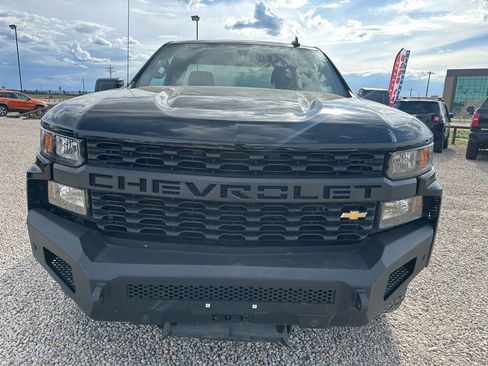 Used 2021 Chevrolet Silverado 1500 W/T w/ WT Value Package AWD/4WD image 3
