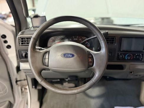 Used 2004 Ford F350 Lariat AWD/4WD image 13