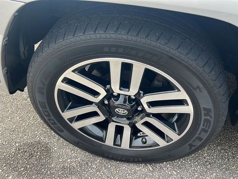 Used 2020 Toyota 4Runner Limited image 24