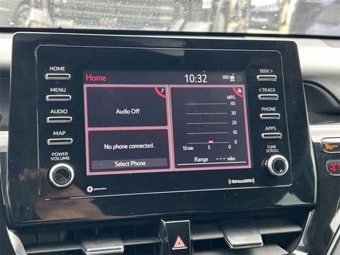 Used 2024 Toyota Camry SE image 29