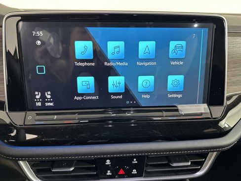 Used 2025 Volkswagen Atlas SEL Premium R-Line image 16