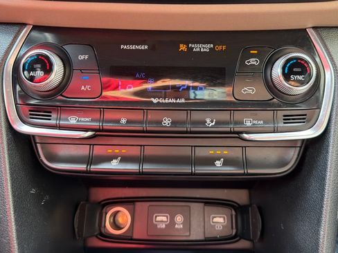Used 2019 Hyundai Santa Fe SEL AWD/4WD image 31