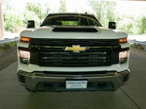 Used 2024 Chevrolet Silverado 2500 W/T w/ WT Convenience Package AWD/4WD image 29