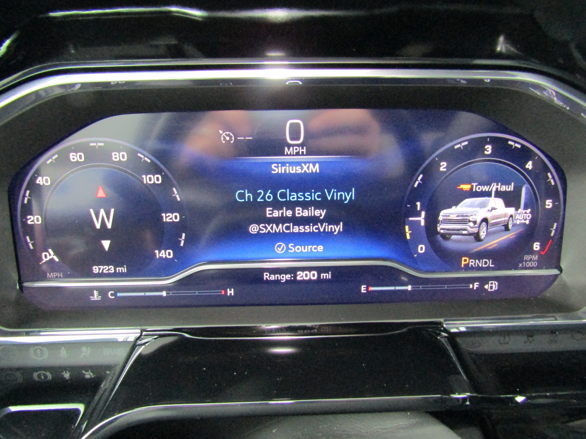 Used 2025 Chevrolet Silverado 1500 LT AWD/4WD image 26