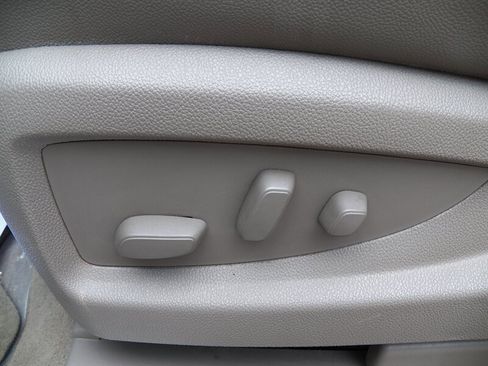 Used 2016 Chevrolet Tahoe LT image 10