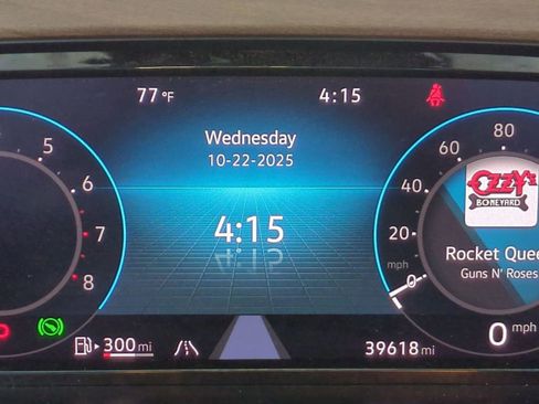 Used 2024 Volkswagen Atlas SE image 21