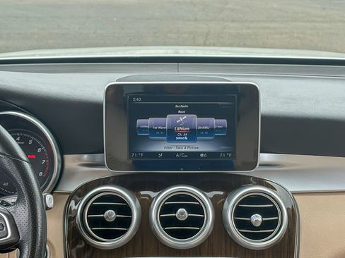 Used 2017 Mercedes-Benz GLC 300 image 31