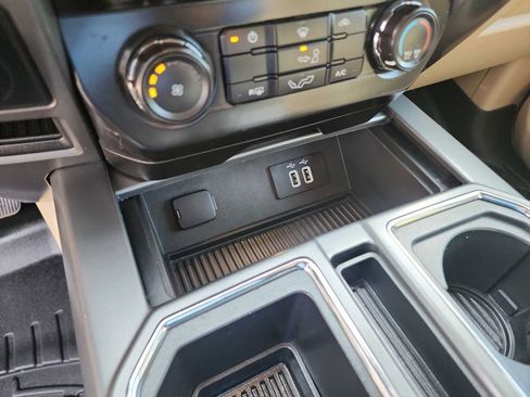 Used 2016 Ford F150 XLT w/ Equipment Group 301A Mid image 33