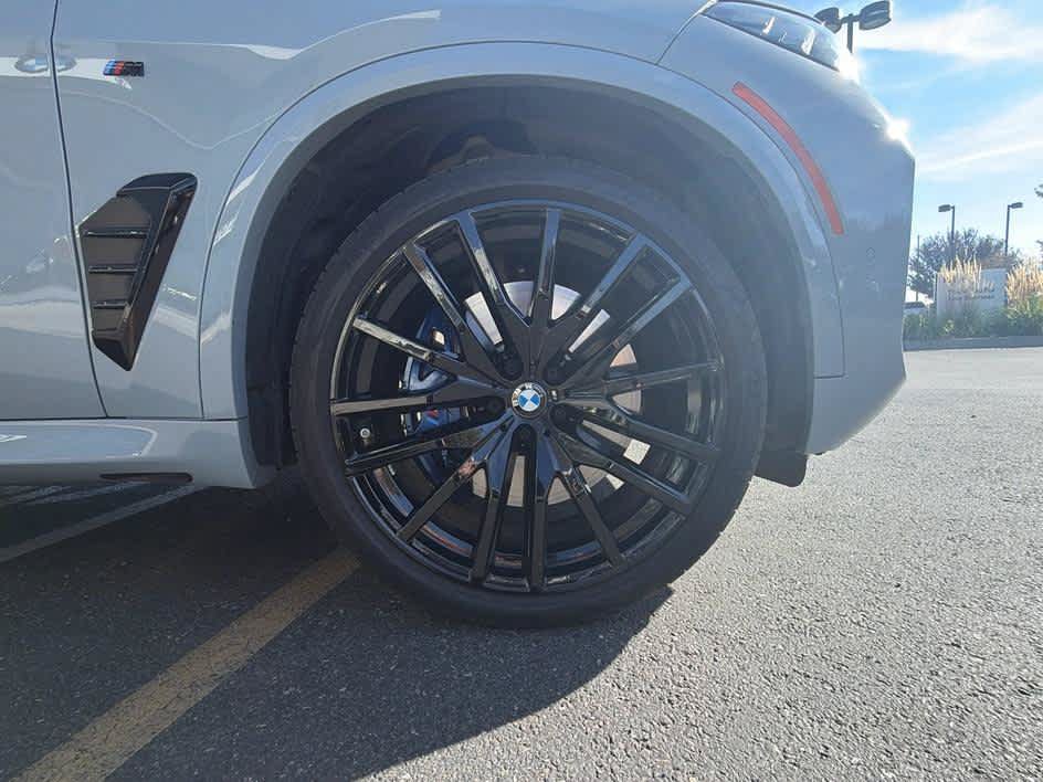 Used 2025 BMW X5 M60i AWD/4WD image 35