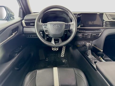 Certified 2025 Toyota Camry SE FWD image 22