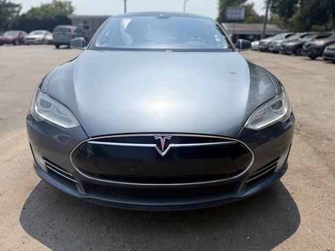 Used 2013 Tesla Model S RWD image 2