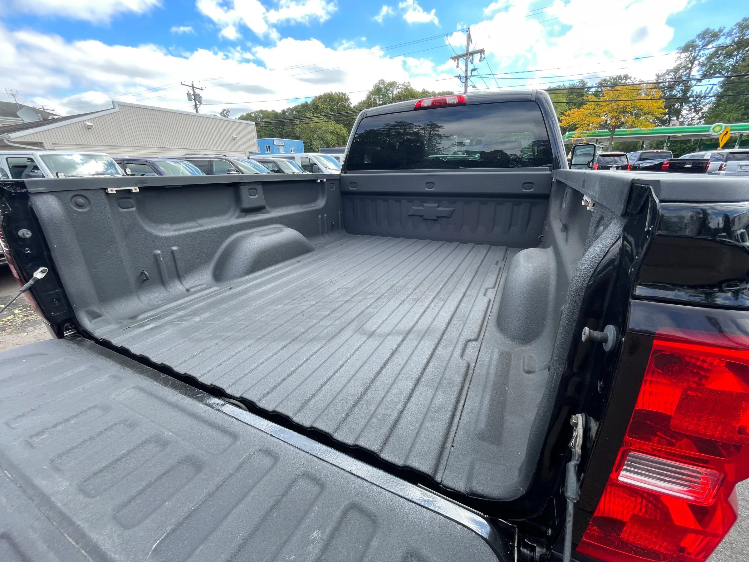Used 2015 Chevrolet Silverado 2500 LTZ w/ LTZ Plus Package AWD/4WD image 29