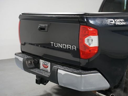 Used 2018 Toyota Tundra Limited w/ TRD Off Road Package image 9