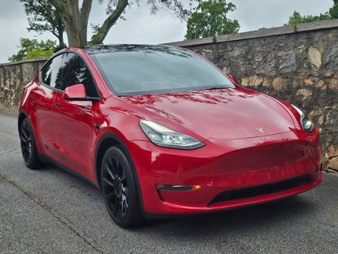 Used 2022 Tesla Model Y Long Range AWD/4WD image 12