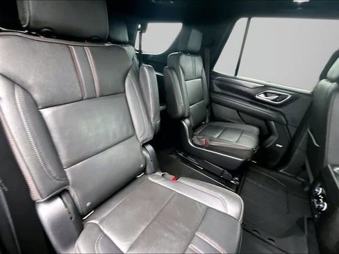 Used 2022 Chevrolet Tahoe RST w/ Luxury Package AWD/4WD image 27