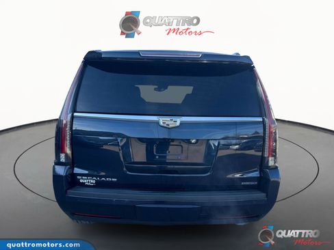 Used 2019 Cadillac Escalade Luxury image 4