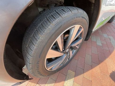 Used 2018 Nissan Murano Platinum w/ Cargo Package FWD image 29