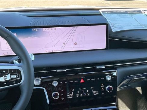 New 2025 Genesis G80 2.5T image 7