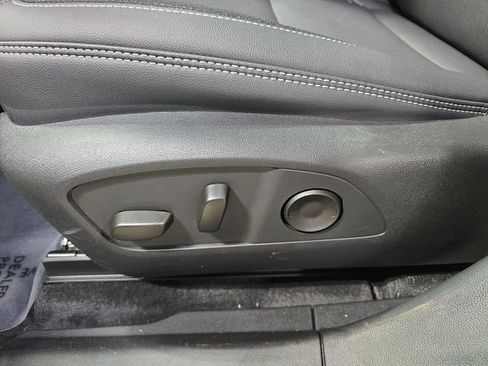 New 2025 Chevrolet Blazer EV LT AWD/4WD image 32
