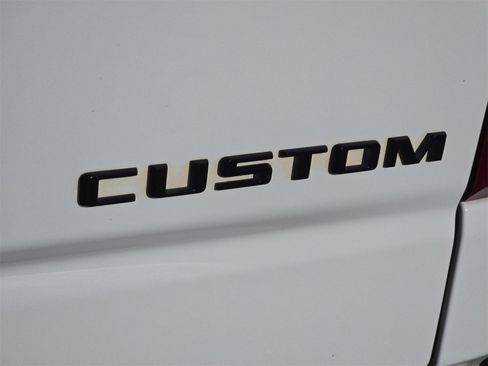 Used 2023 Chevrolet Silverado 1500 Custom Trail Boss w/ LPO, Dark Essentials Package image 9