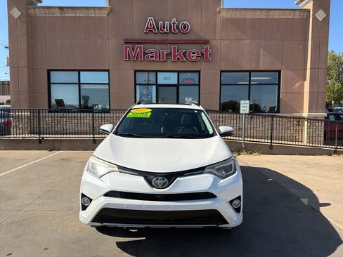 Used 2017 Toyota RAV4 Limited FWD image 2