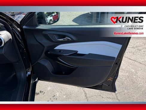 New 2026 Chevrolet Trax LT w/ Driver Confidence Package FWD image 22